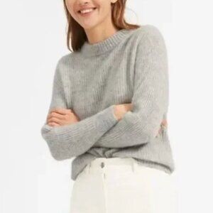 Everlane The Alpaca Crew in Heather Grey S